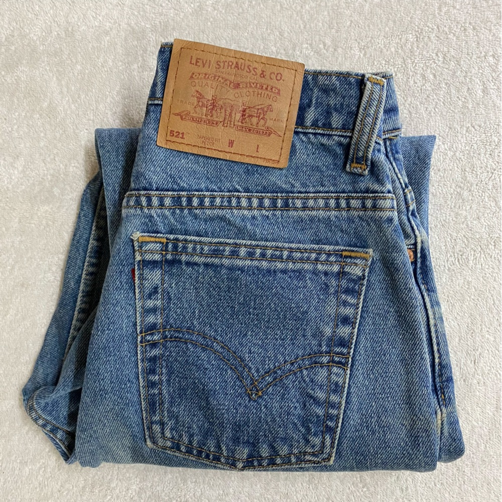 Vintage 90s Levi’s 521 Tapered Fit Petite High Rise Med Wash Blue Jeans 6P - Picture 16 of 16